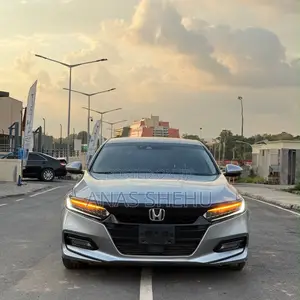 Honda Accord Touring 2018 Silver