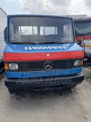 709 Mercedes Benz