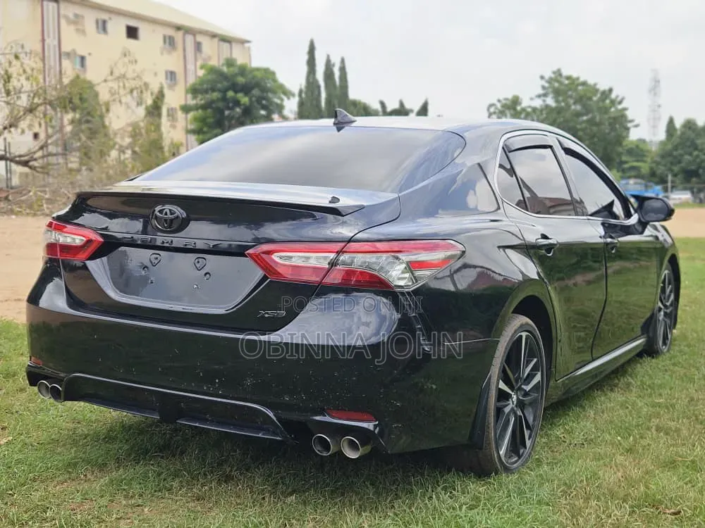 Toyota Camry 2019 Black