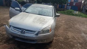 Honda Accord 2004 Silver