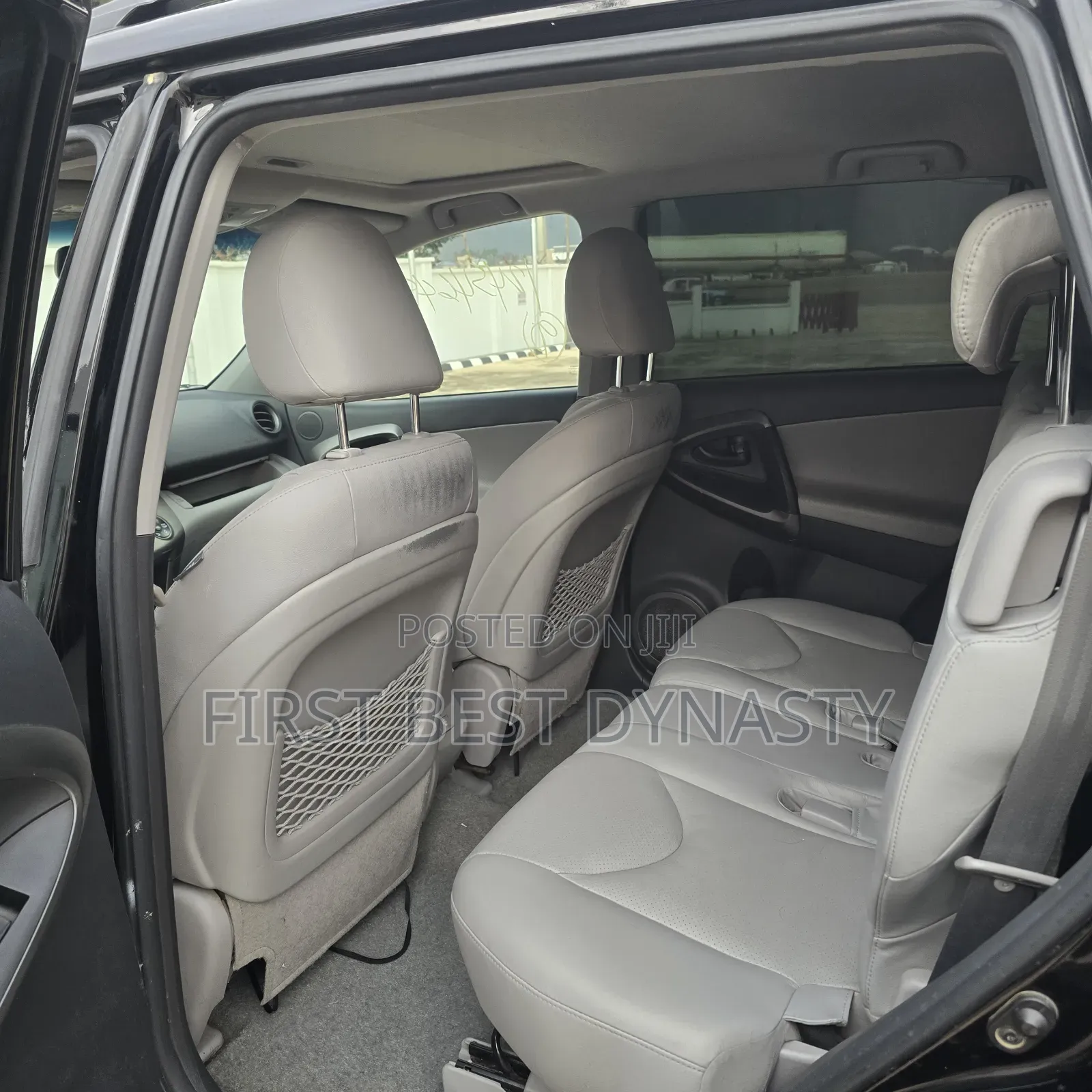 Toyota RAV4 2011 Black