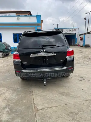 Toyota Highlander Limited 3.5l 4WD 2013 Black