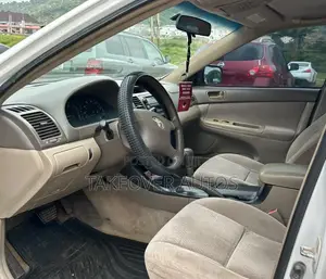 Toyota Camry LE 4dr Sedan (2.4L 4cyl 4A) 2004 White