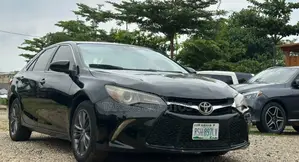 Toyota Camry SE 4dr Sedan (2.5L 4cyl 6A) 2016 Black