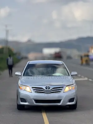 Toyota Camry 2010 Silver