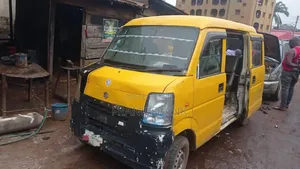 Suzuki Every 2005 Yellow