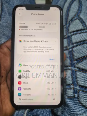 Apple iPhone 11 64 GB Black
