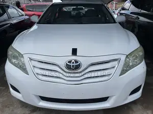 Toyota Camry 2010 White