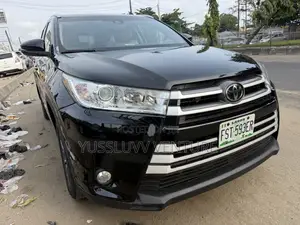 Toyota Highlander 2017 Black