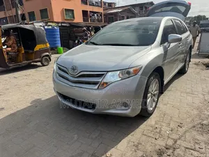 Toyota Venza V6 2010 Silver