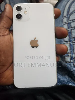 Apple iPhone 11 64 GB White