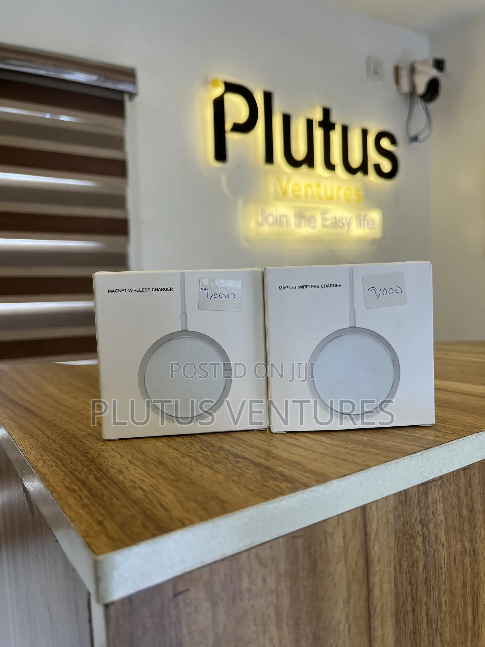 MagSafe Wireless Charger