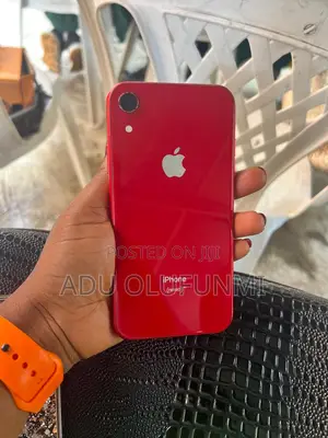 Apple iPhone XR 64 GB Red
