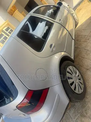 Volkswagen Golf 2.0 FSI Comfortline Automatic 2004 Silver