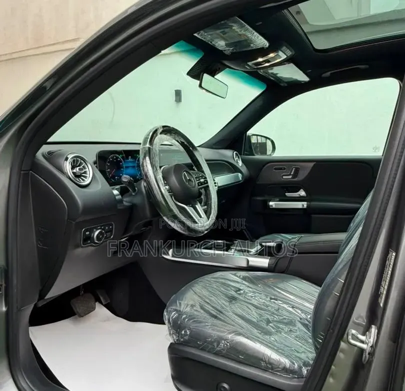 Mercedes-Benz GLB-Class 2020 Silver