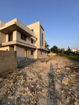 6bdrm Duplex in Pinnock Beach Estate, Osapa london for sale