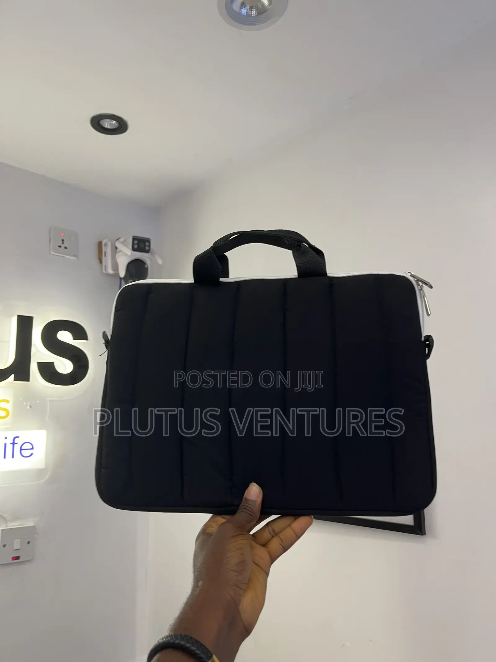 Black Laptop Bag With Hand