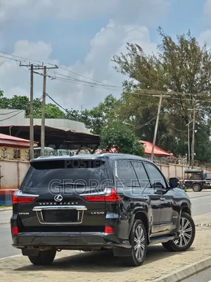 Lexus LX 2018 Black