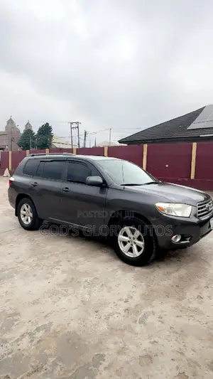 Toyota Highlander Limited 2010 Gray