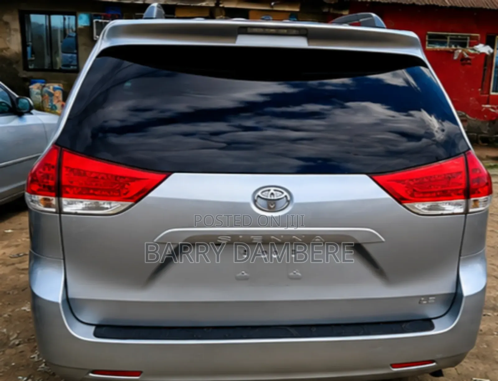 Toyota Sienna 2012 Silver