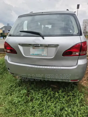 Toyota Picnic 2.0 FWD 2006 Silver