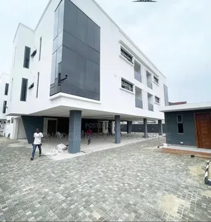 3bdrm Apartment in Lekki Phase 1 Right for sale
