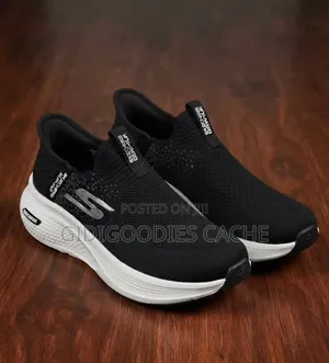 Laceless Skechers Sneakers Size 45-48