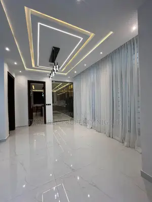 5bdrm Duplex in Ikota for sale