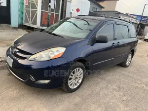 Toyota Sienna 2006 Black