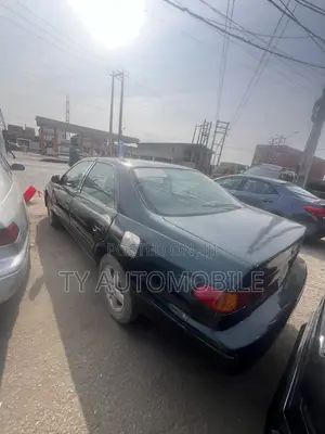 Toyota Camry 2002 Green