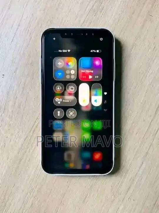 Apple iPhone 11 64 GB White