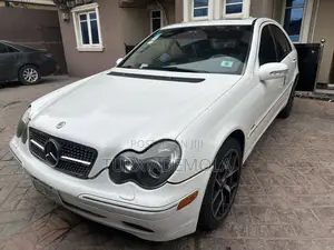 Mercedes-Benz C320 2005 White
