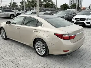 Lexus ES 350 FWD 2014 Gold
