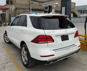 Mercedes-Benz GLE-Class GLE 350d 4MATIC 2016 White