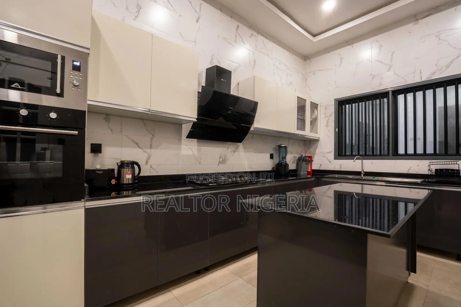 Luxury 3 Bedroom (Lotus)