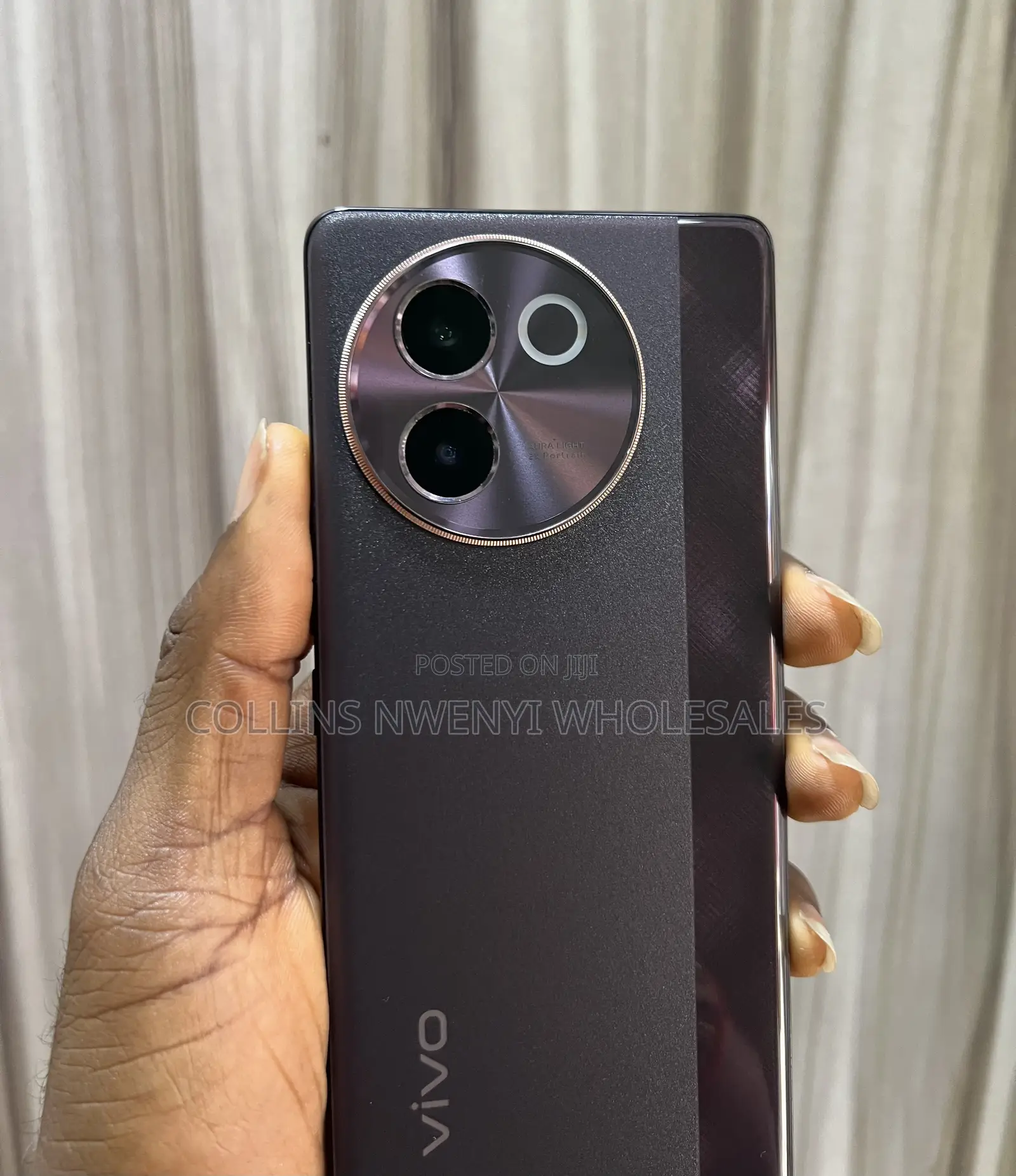 Vivo V30e 256 GB Gold