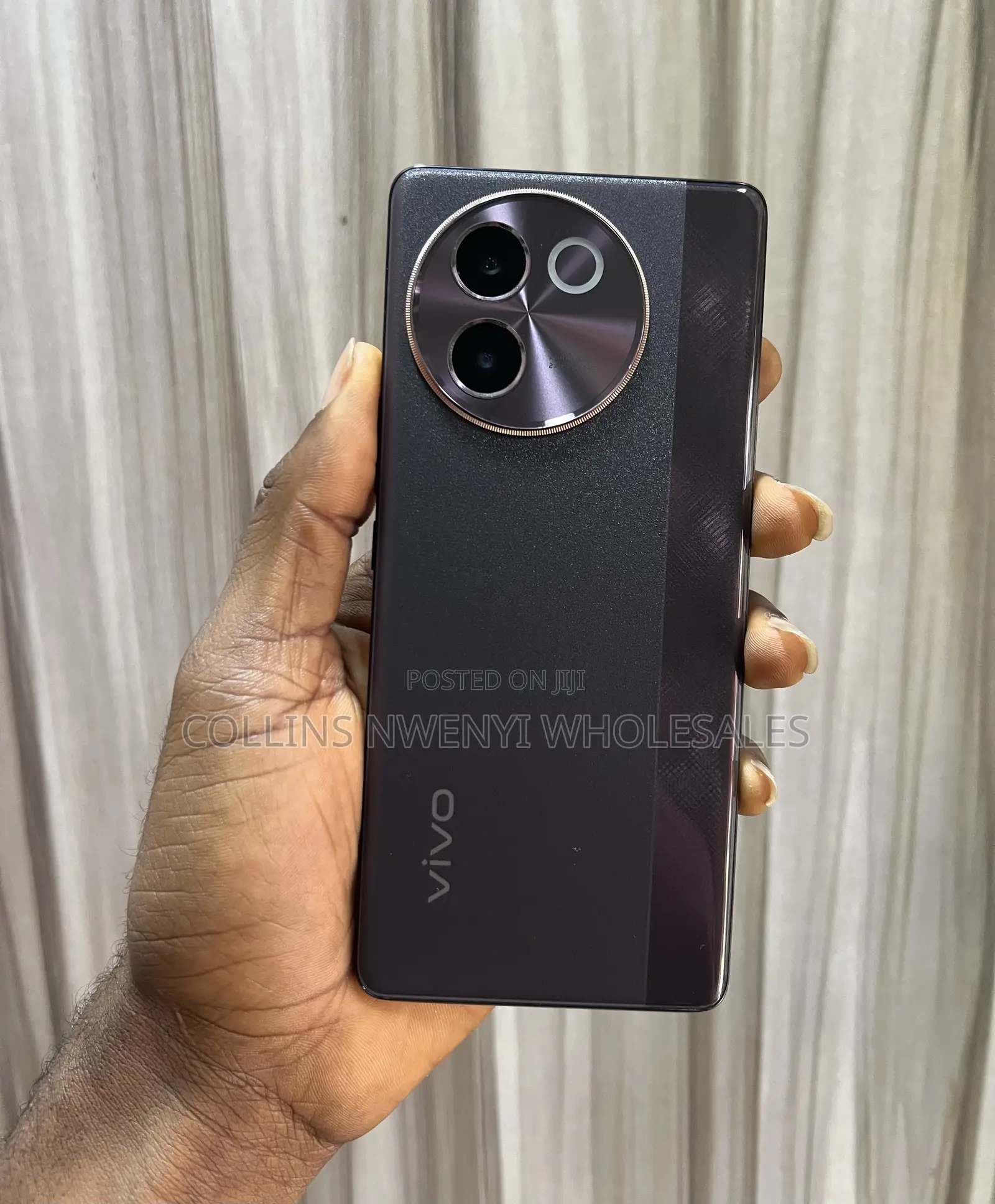 Vivo V30e 256 GB Gold