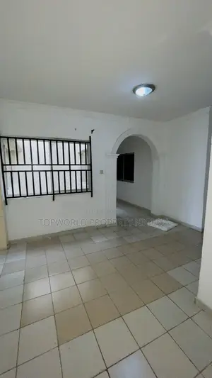 3bdrm Block of Flats in Lekki Phase1 for rent