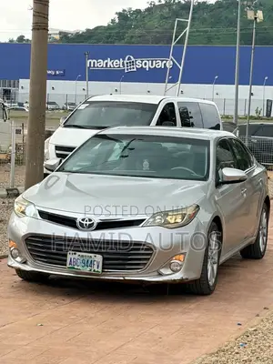 Toyota Avalon 2013 Gold