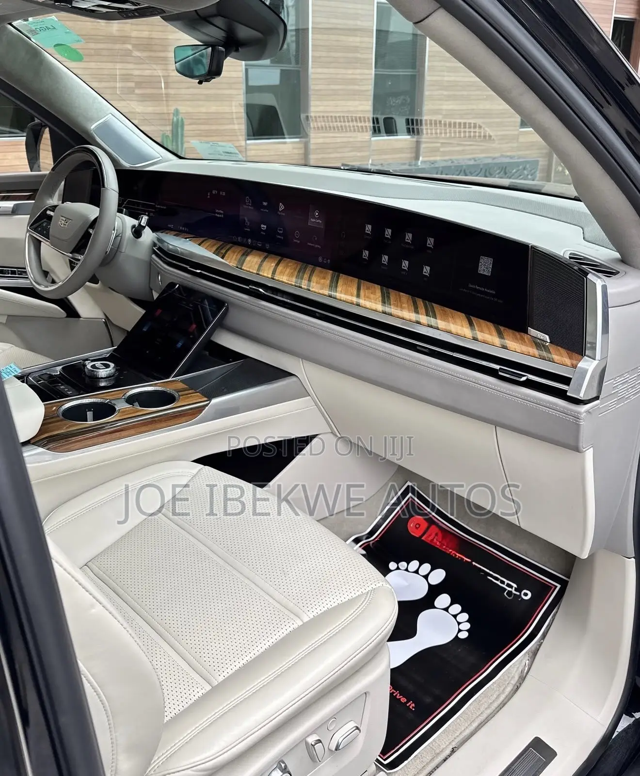 Cadillac Escalade 4WD 4dr Premium Luxury Platinum 2025 Black
