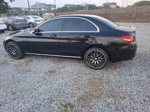 Mercedes-Benz C300 2016 Black