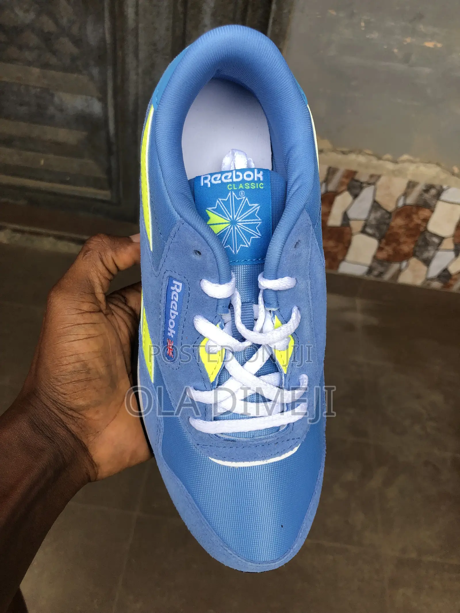 Reebok Sneakers