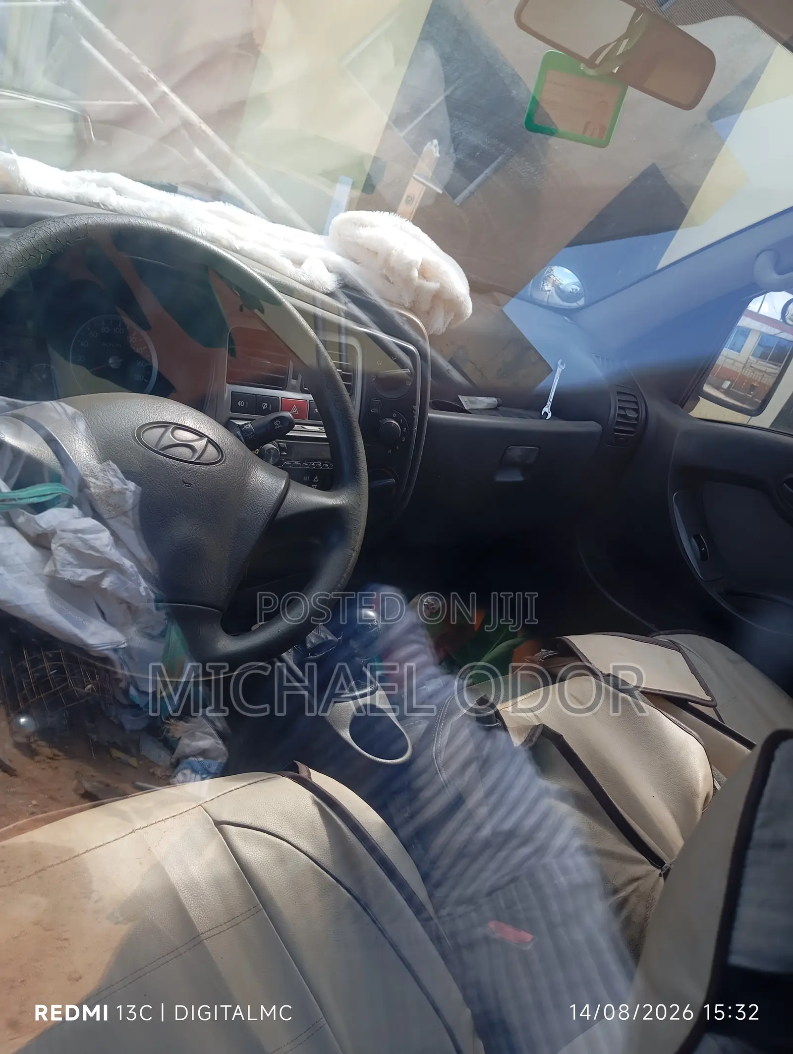 Hyundai Chorus 2005 White