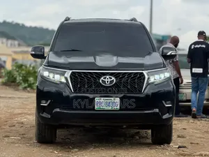 Toyota Land Cruiser Prado 2017 Black