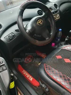 Toyota Yaris 2005