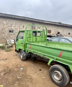 Toyota Dyna 150 Direct Hand Normal Bucket