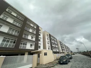 3bdrm Apartment in Ajiran Osapa Lekki for sale