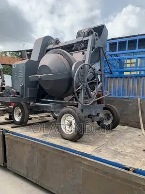 Crane Concrete Mixer