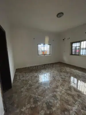Mini Flat in Osapa london for rent