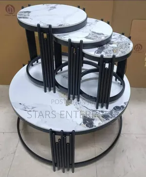 Modern Center Table With 3 Side Stool